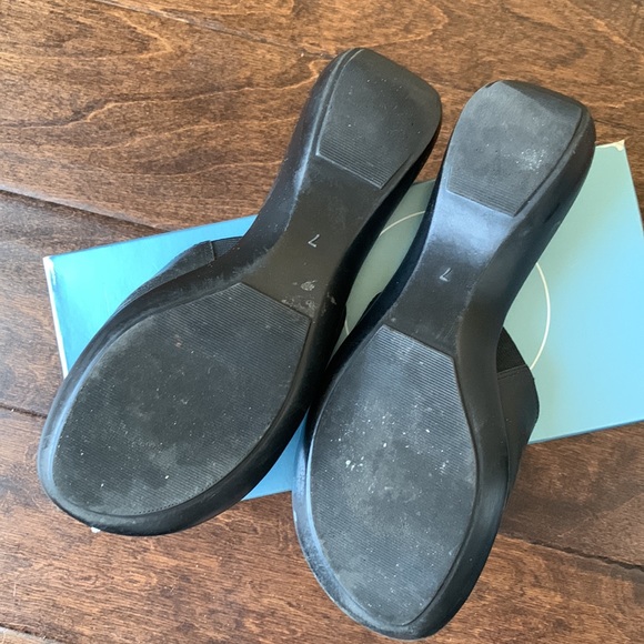 NINE WEST Leather Short Wedge Sandals Size 7 - Picture 8 of 16